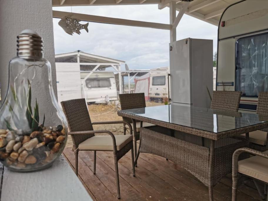 Sea Caravan On The Beach Kiten  Extérieur photo